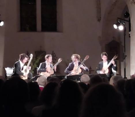 Concert de guitares et Film-débat au Vaudoué